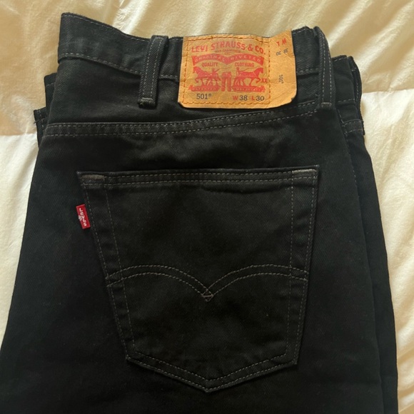 Men’s Levi’s 501 Jeans in Black. - Picture 3 of 3